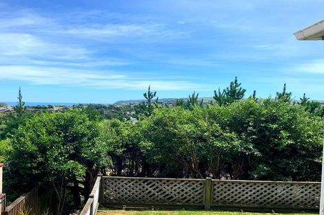 Photo of property in 48 Leeward Drive, Whitby, Porirua, 5024