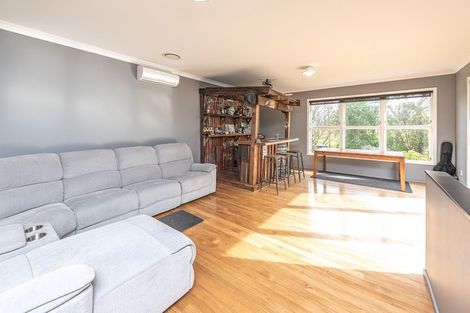 Photo of property in 35 Milne Street, Marton, 4710