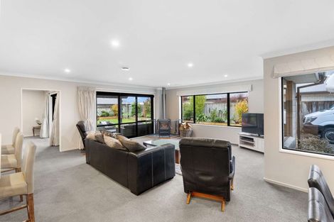 Photo of property in 31 Navy Loop, Rolleston, 7614