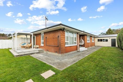 Photo of property in 21 La Perouse Place, Northcote, Christchurch, 8052
