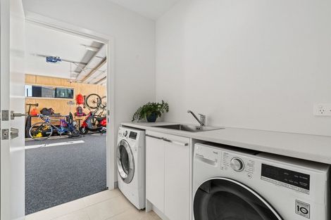 Photo of property in 44 Farrant Drive, Wanaka, 9305