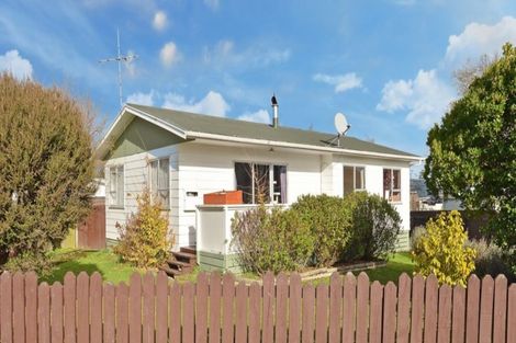 Photo of property in 53 Montgomery Crescent, Lansdowne, Masterton, 5810