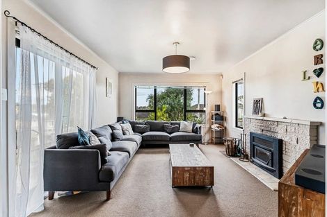 Photo of property in 28 Hooks Road, Manurewa, Auckland, 2102