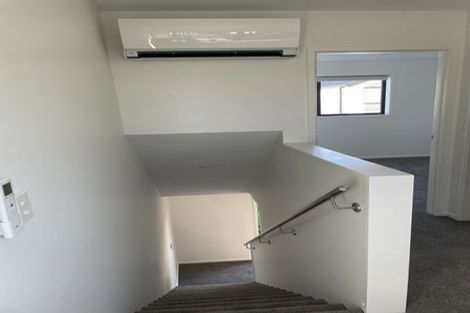 Photo of property in 8/22 Yeovil Road, Te Atatu Peninsula, Auckland, 0610