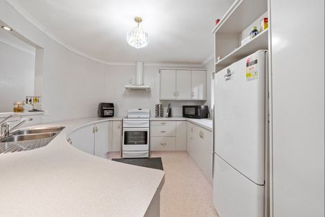 Photo of property in 7a Fantome Place, Whalers Gate, New Plymouth, 4310