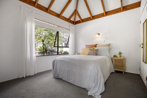 Photo of property in 62 Wairoa Road, Narrow Neck, Auckland, 0624