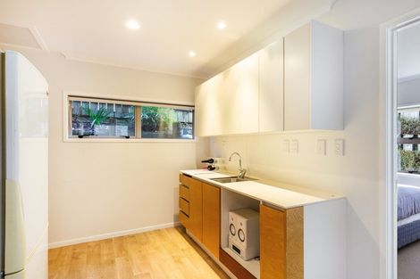 Photo of property in 7 Pipi Street, Two Mile Bay, Taupo, 3330