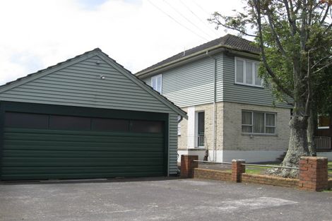 Photo of property in 1 Rimu Road, Mangere Bridge, Auckland, 2022
