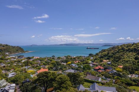 Photo of property in 5 Whiorau Grove, Lowry Bay, Lower Hutt, 5013