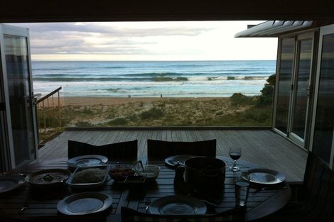 Photo of property in 92 Ocean Beach Road, Tairua, 3508
