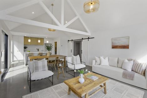 Photo of property in 21 Waterfowl Road, Jacks Point, Queenstown, 9371