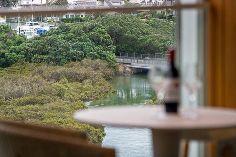 Photo of property in 602/20 Omana Road, Milford, Auckland, 0620