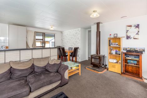 Photo of property in 14 Thorn Road, Tuakau, 2121