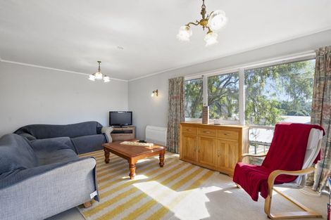 Photo of property in 6 Tirita Street, Kawaha Point, Rotorua, 3010