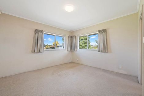 Photo of property in 5 The Anchorage, Sunnyhills, Auckland, 2010