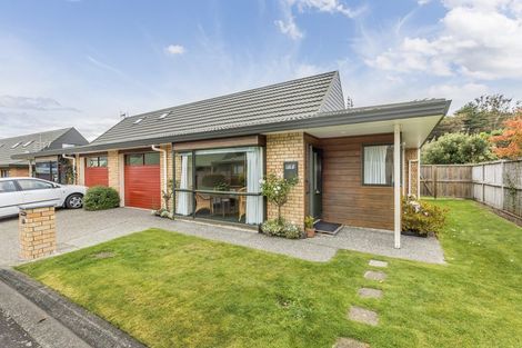 Photo of property in Redwood Village, 20/42 Main Road, Tawa, Wellington, 5028