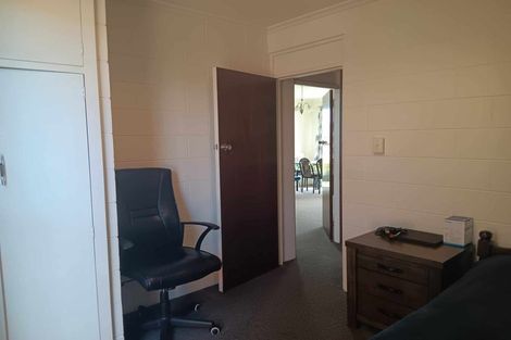 Photo of property in 122 Effingham Street, North New Brighton, Christchurch, 8083