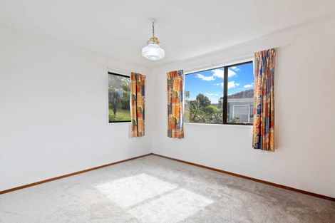 Photo of property in 76 Powrie Street, Glenfield, Auckland, 0629
