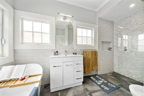 Photo of property in 35 Helvetia Road, Pukekohe, 2120