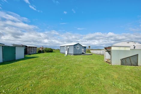 Photo of property in 60 Neva Street, Fortrose, Tokanui, 9875