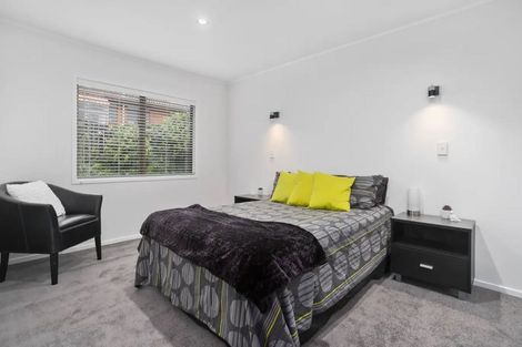 Photo of property in 303a/2 Great North Road, Henderson, Auckland, 0612