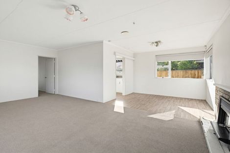 Photo of property in 37 Kimberley Grove, Westbrook, Palmerston North, 4412
