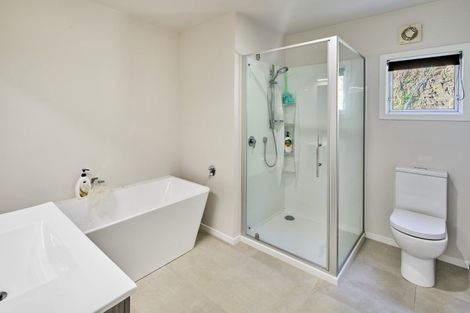 Photo of property in 5 Rangiuru Road, Mahina Bay, Lower Hutt, 5013