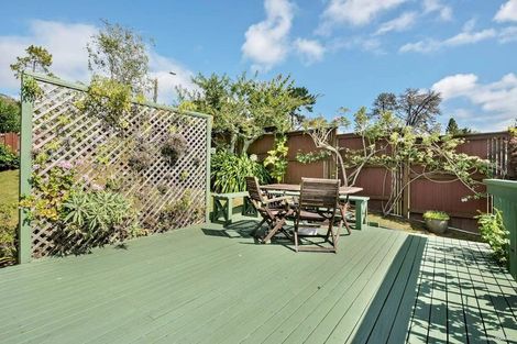 Photo of property in 20 Carole Crescent, Pakuranga, Auckland, 2010