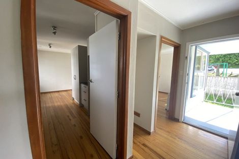 Photo of property in 5 Segedin Place, Glenfield, Auckland, 0629