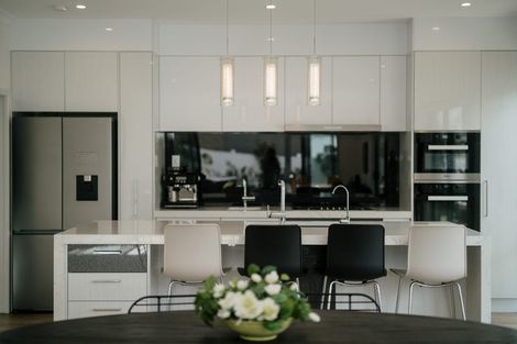 Photo of property in 8 Awakirihi Close, Shamrock Park, Auckland, 2016