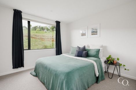 Photo of property in 42 Te Auhi Way, Welcome Bay, Tauranga, 3112