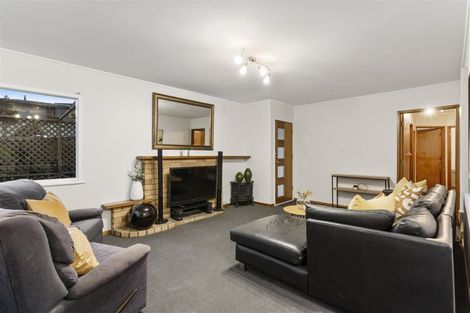 Photo of property in 1/5 Hellyers Street, Birkdale, Auckland, 0626