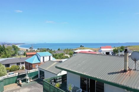Photo of property in 2 Ngaparaoa Drive, Maketu, 3189