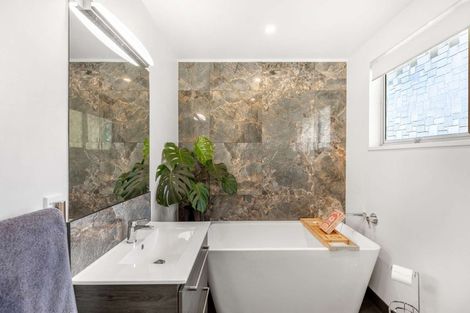 Photo of property in 2/144a Riverlaw Terrace, Saint Martins, Christchurch, 8022