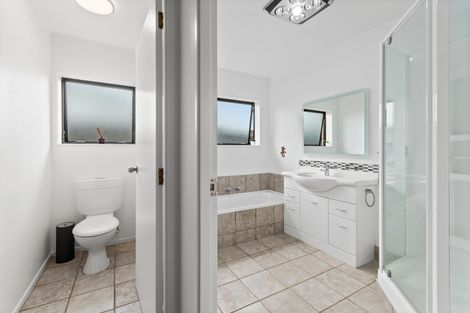 Photo of property in 13c Nelson Street, Papakura, 2110