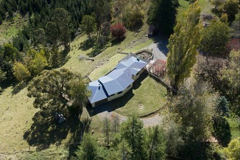 Photo of property in 1544 Kahuranaki Road, Kahuranaki, Havelock North, 4295