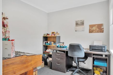 Photo of property in 21 Catchpole Place, Woodend, 7610
