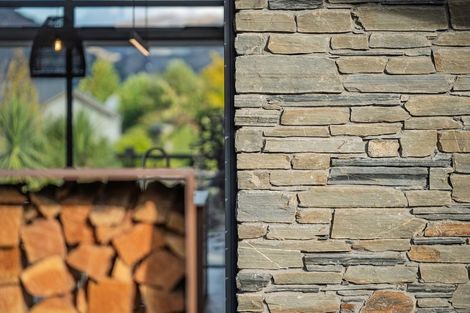 Photo of property in 16 Mccaw Mews, Wanaka, 9305