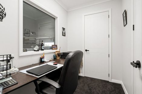 Photo of property in 5 Manotini Way, Pyes Pa, Tauranga, 3112