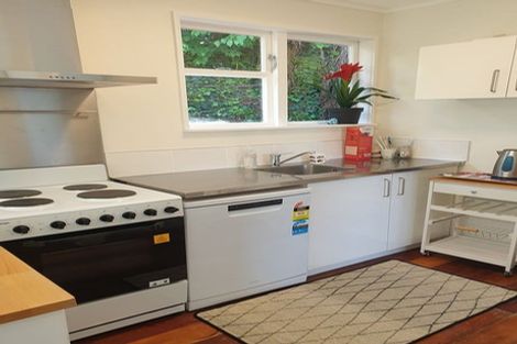 Photo of property in 10a Norna Crescent, Kelburn, Wellington, 6012