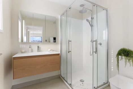 Photo of property in 53c Red Beach Road, Red Beach, 0932