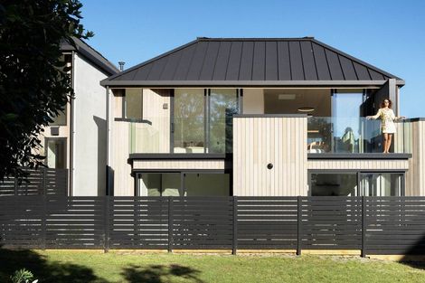Photo of property in 30b Pitau Road, Mount Maunganui, 3116