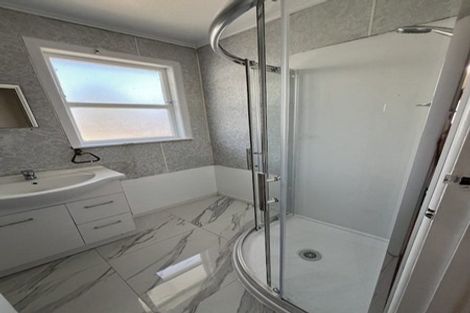 Photo of property in 54 Pinedale Place, Henderson, Auckland, 0610