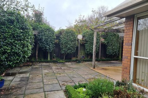 Photo of property in 5a Oakhurst Place, Russley, Christchurch, 8042