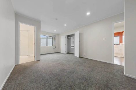 Photo of property in 9 Kopu Place, Clendon Park, Auckland, 2103