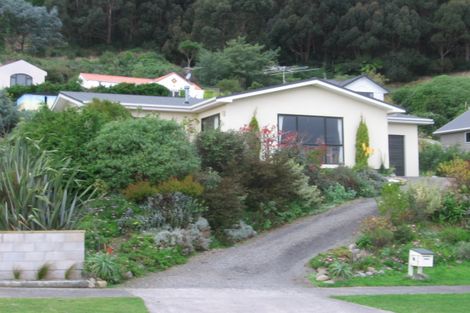 Photo of property in 89 Kakariki Grove, Waikanae, 5036