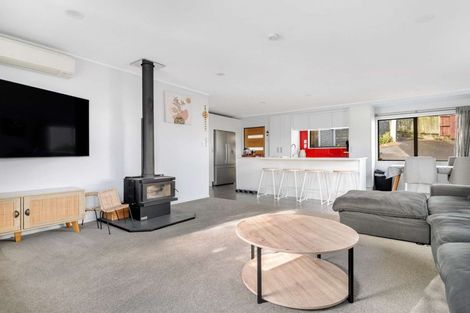 Photo of property in 2/58 James Street, Bayview, Auckland, 0629