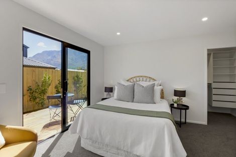 Photo of property in 21 Waterfowl Road, Jacks Point, Queenstown, 9371