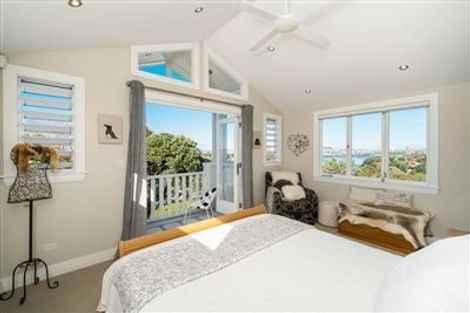 Photo of property in 41 Seaview Avenue, Northcote, Auckland, 0627