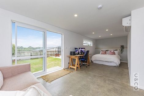 Photo of property in 25 Maude Street, Riverhead, 0820